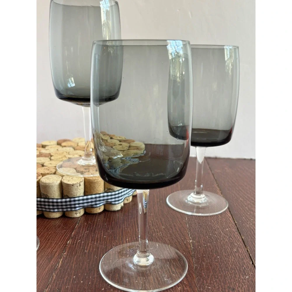 Vintage Smoky Gray Wine Glasses Set of 4 Charcoal Tinted Stemware 7 Inch‎